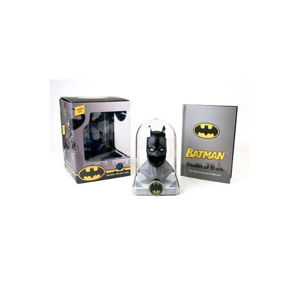 BATMAN: Deluxe Cowl : Lights up!