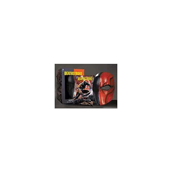 DEATHSTROKE: Book and Mask Set