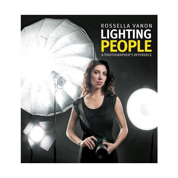 LIGHTING PEOPLE: A Photographer`s Reference