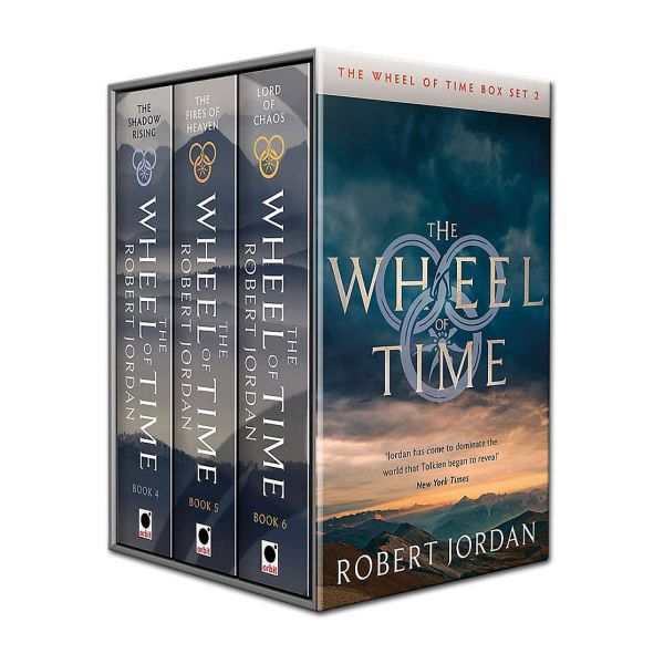 THE WHEEL OF TIME BOX SET 2: Books 4-6 (The Shadow Rising, Fires of Heaven and Lord of Chaos)