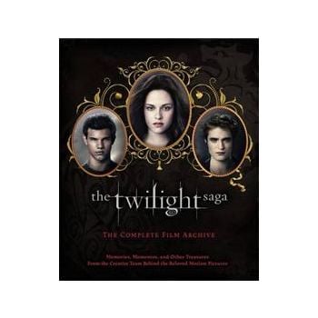 THE TWILIGHT SAGA: The Complete Film Archive. Me