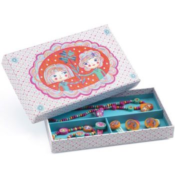 Бижута дървени The Pretty. Възраст: 4-12 год. /DJ06589/, “Djeco“