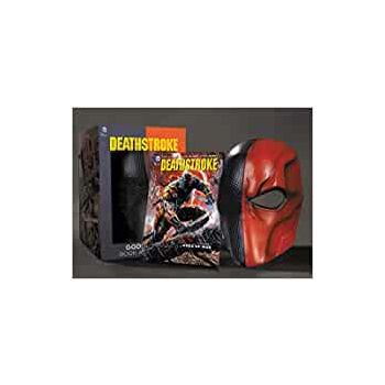 DEATHSTROKE: Book and Mask Set